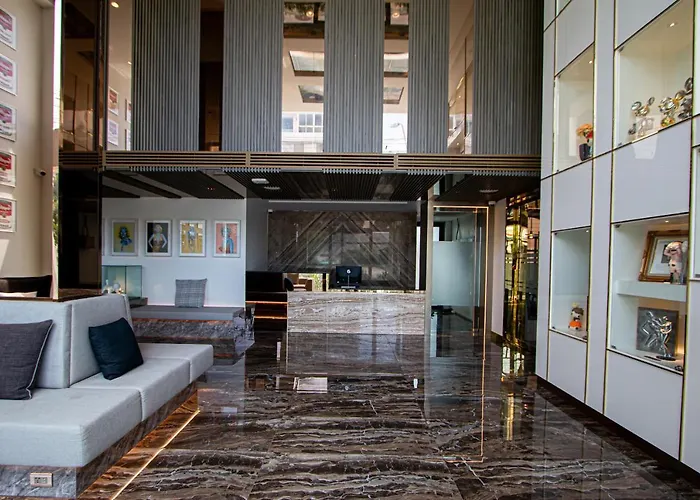 Frame Hotel 4*