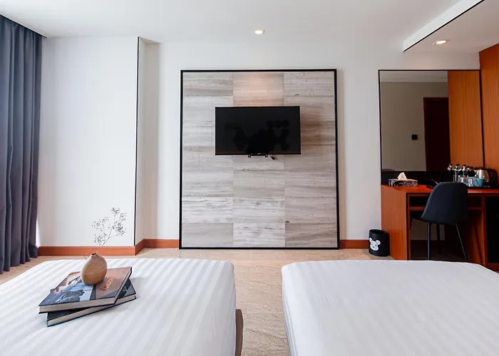 Frame Hotel
