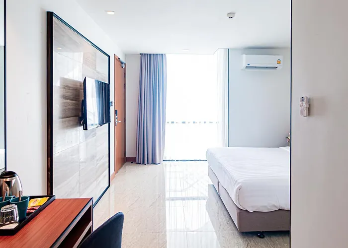 Hotel Frame