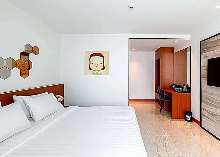Hotel Frame