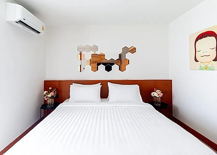 Hotel Frame
